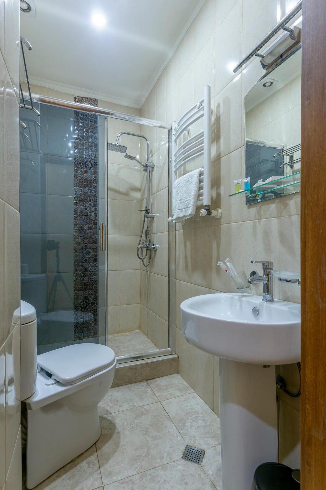 Hotel Middleton Tiflis Exterior foto